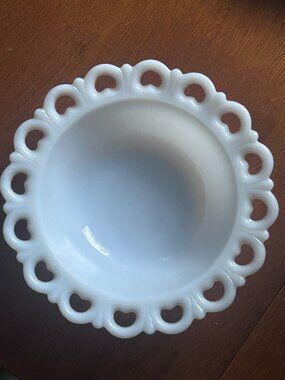 vintage anchor hocking milk glass bowl